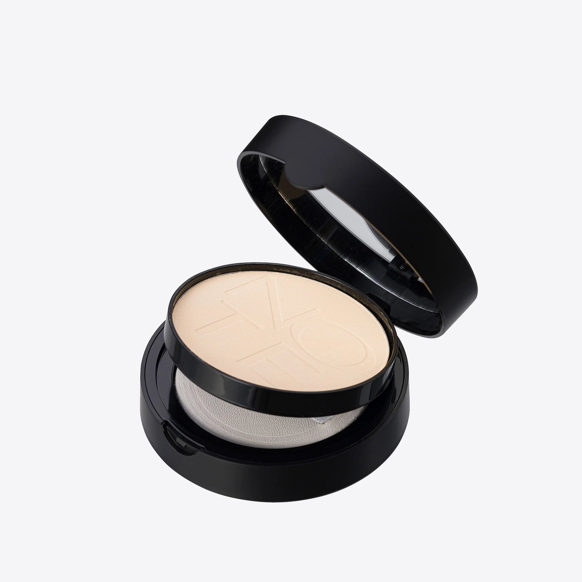 Note Luminous Silk Compact بودرة - الصورة 6