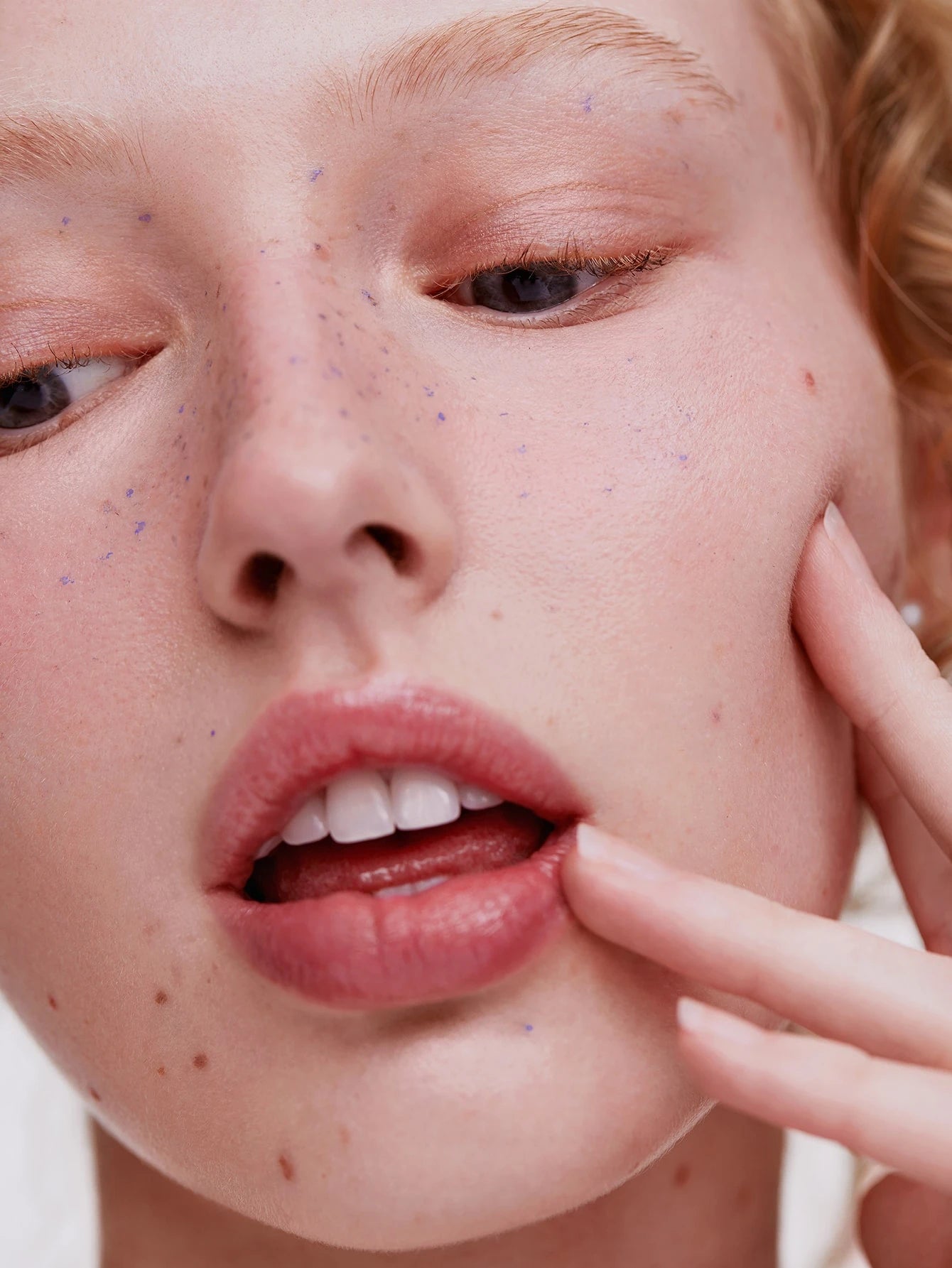 شيجلام Freak Please Freckle Tint قلم - الصورة 7