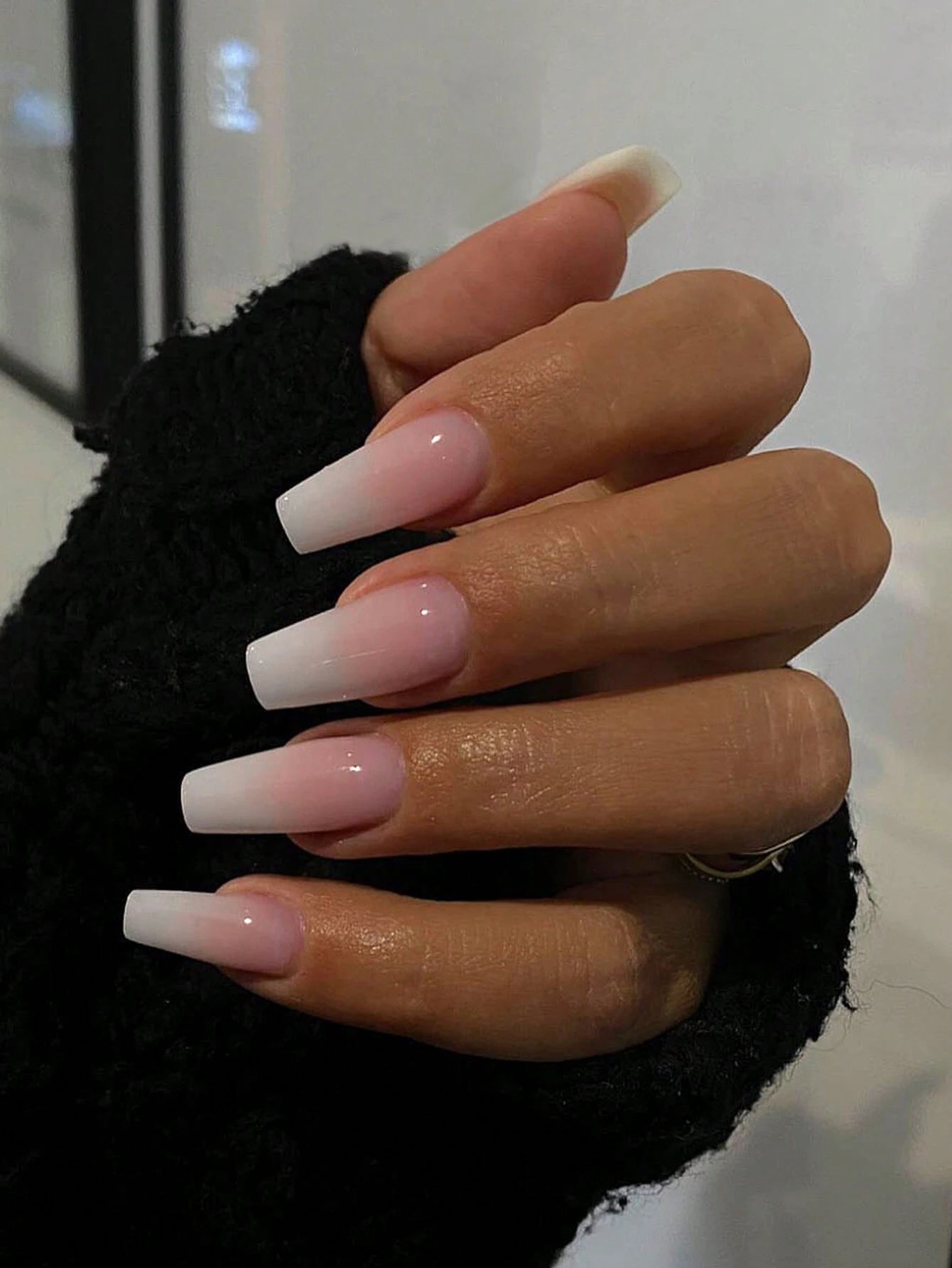 شي إن أبيض Gradient Nails 150 قطع - الصورة 3