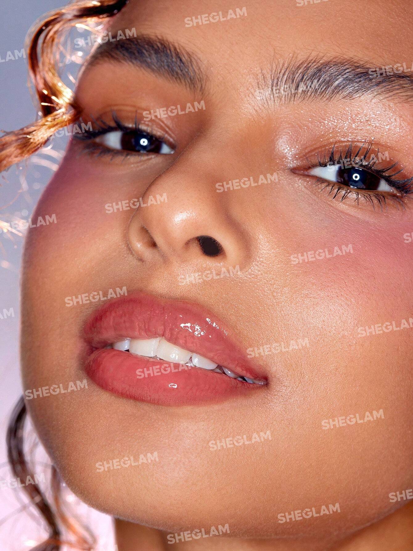 شيجلام Hello Kitty Poolside Perfection Lip Glaze - الصورة 10