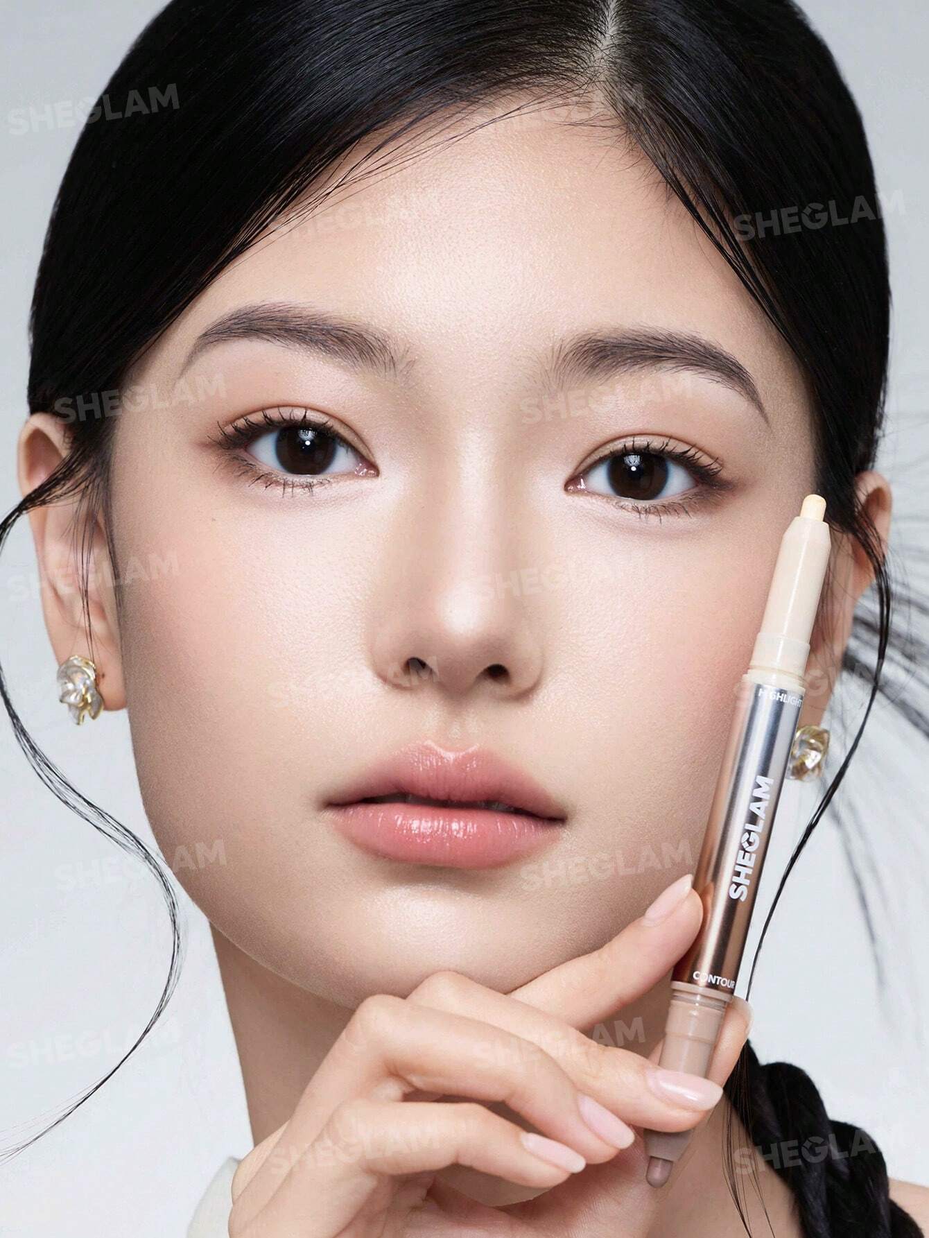 شيجلام Fine Line 2-In-1 Nose Contour و Highlight Pen - الصورة 15