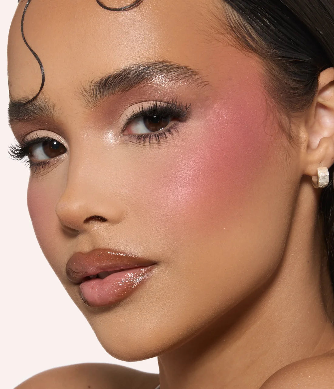 هدى بيوتي بلاشر Filter Blurring Blushlighters باليت - الصورة 10