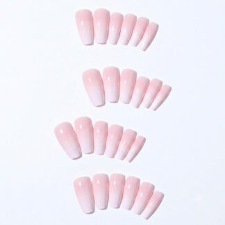 شي إن أبيض Gradient Nails 150 قطع