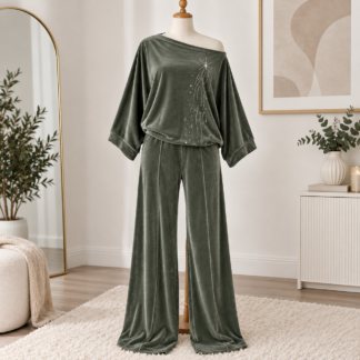 Velvet Wide Leg Lounge طقم مع Rhinestone Detail