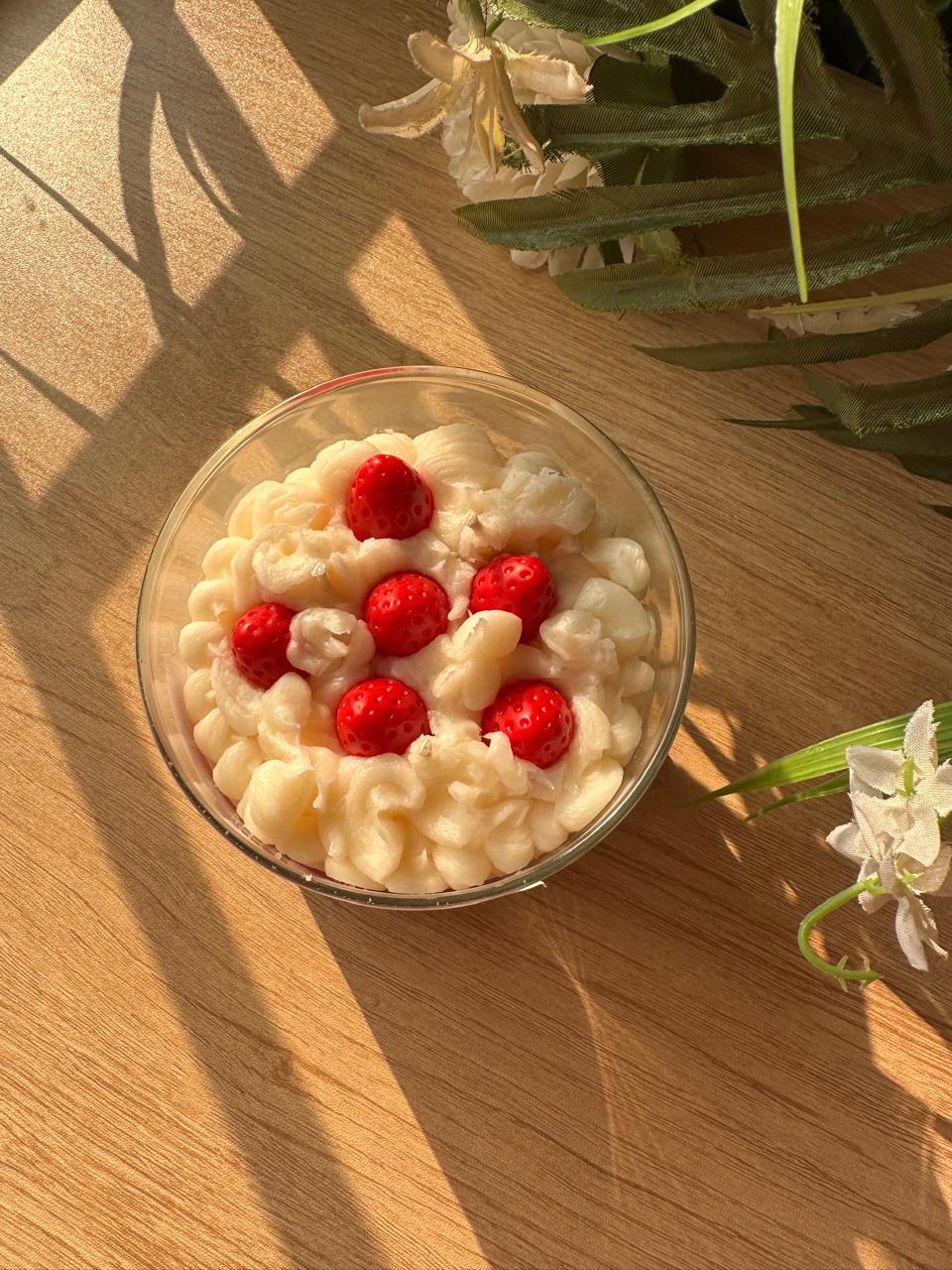 فراولة كريم شمعة معطرة in Glass Jar - الصورة 2